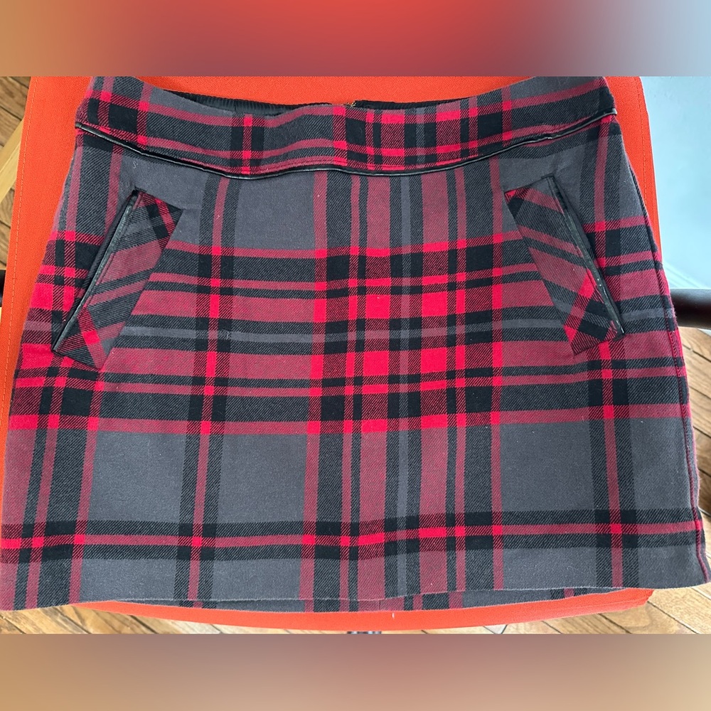 Tommy Hilfiger short skirt, red plaid, size 2.